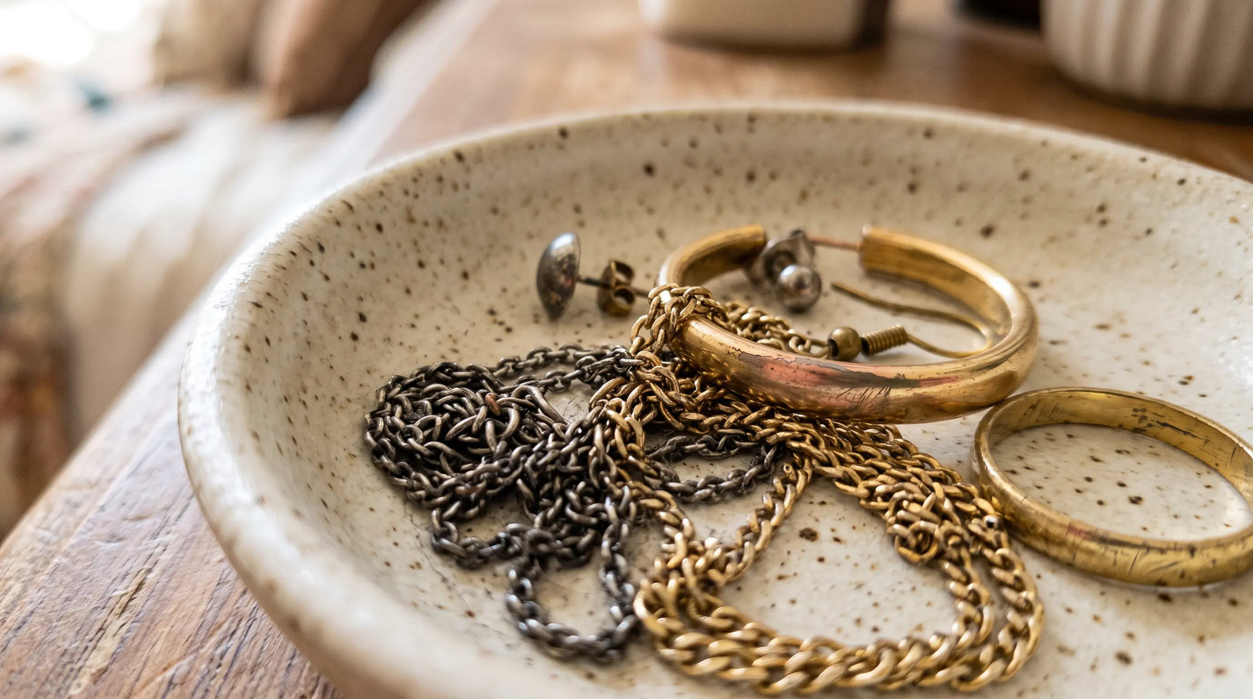 Nickelallergie und Schmuck: Was du mit deinen Lieblingsstücken machen kannst