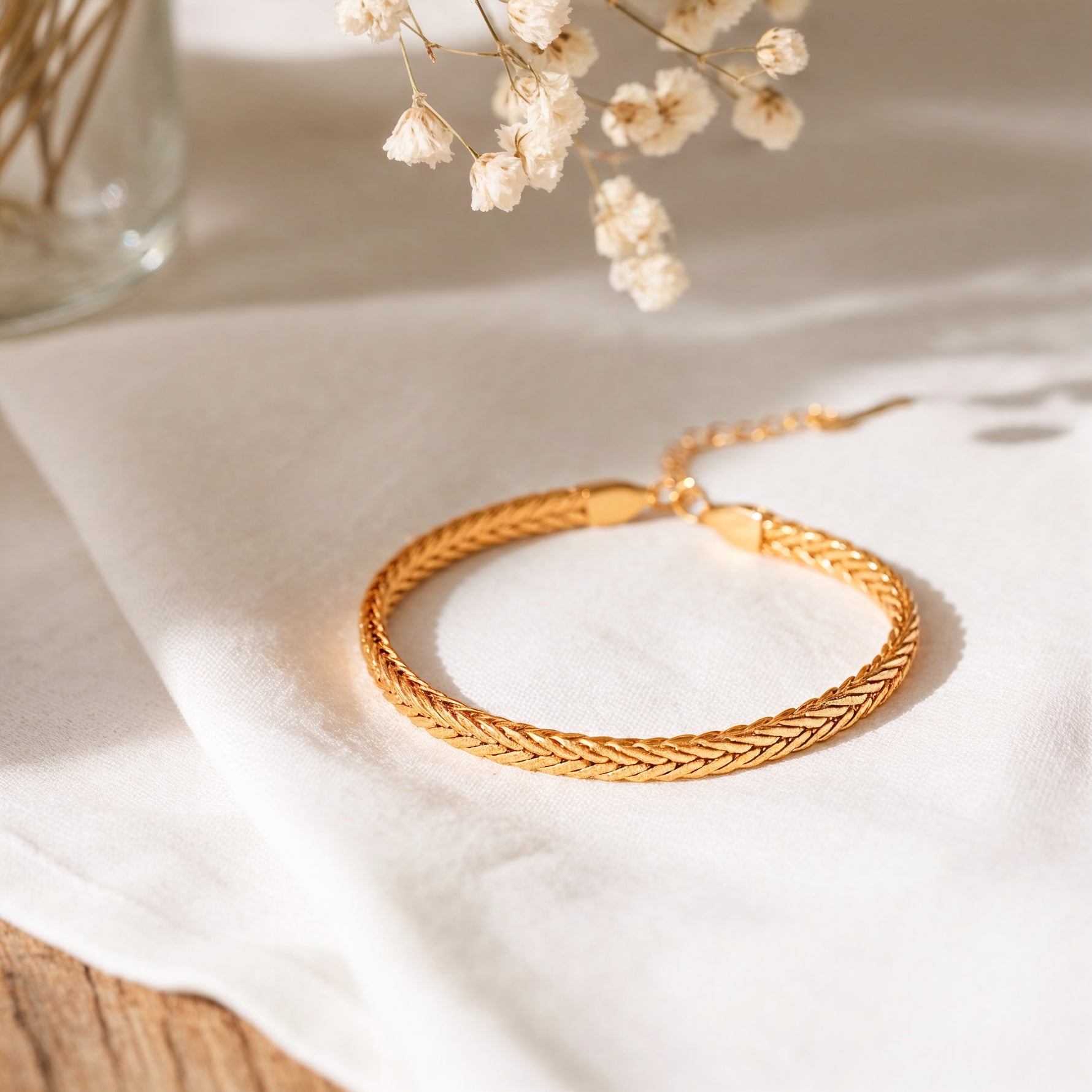 geflochtenes-armband-edelstahl-18k-vergoldet-kaelwyn-armband-mercys-jewelry-2