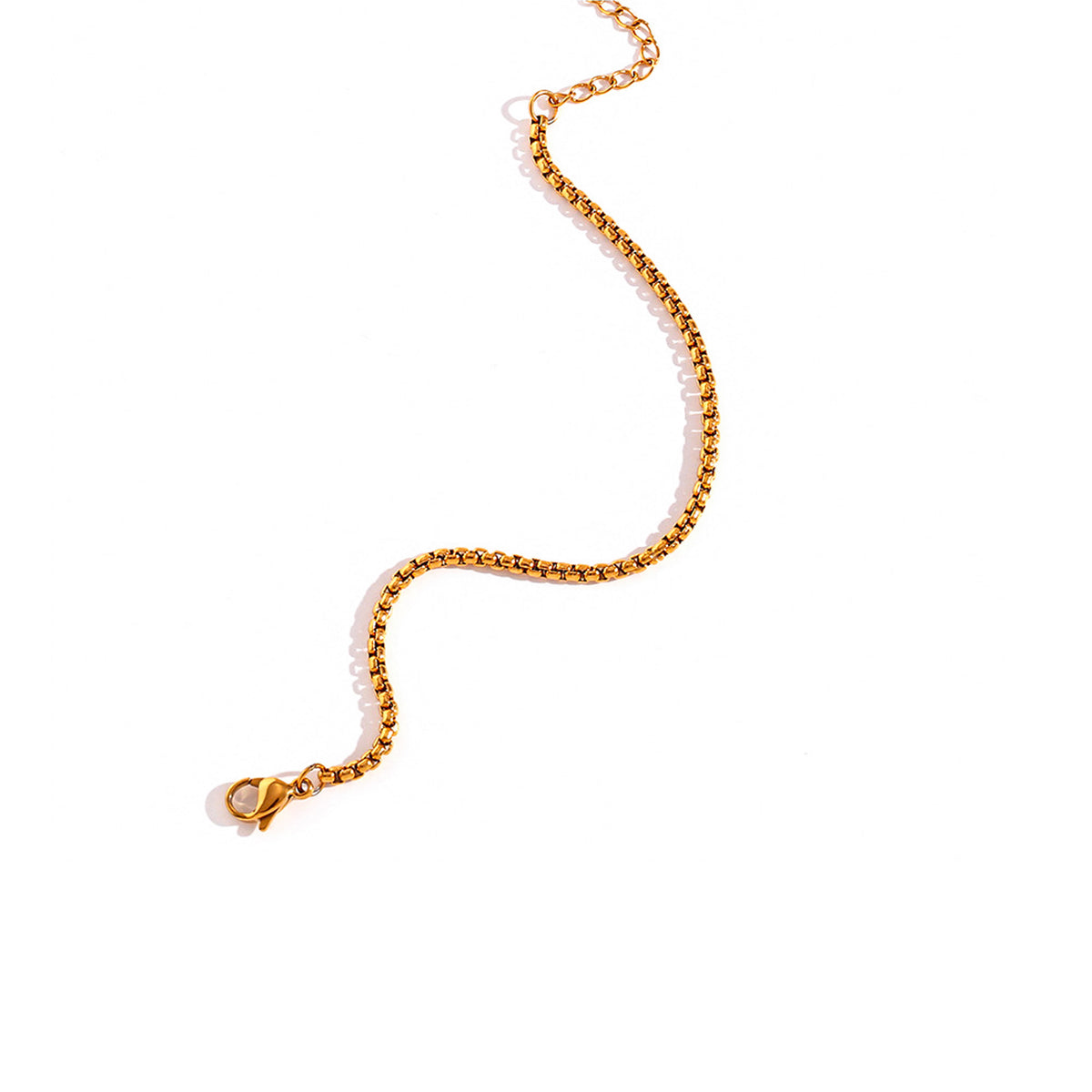 Amelira Armband – Gliederarmband aus Edelstahl, 18K vergoldet, freigestellt auf weißem Hintergrund, modernes Damenarmband von Mercy’s Jewelry