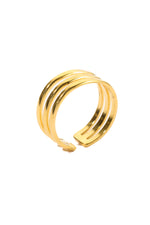 Kelana Ring – Edelstahl 18K vergoldet, breiter mehrreihiger Ring, freigestelltes Produktfoto