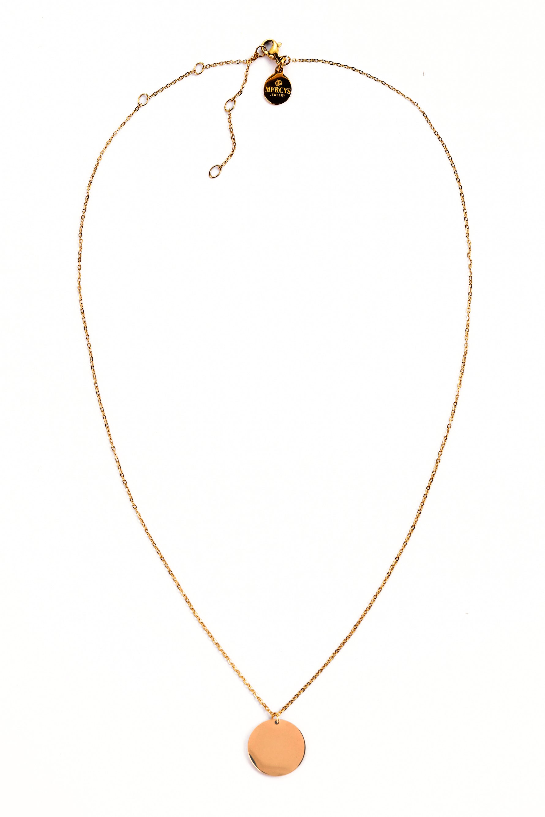 Elysian Layers Kette – Edelstahl 18K vergoldet, Kette mit großem Coin-Anhänger und Verschluss, freigestelltes Produktfoto