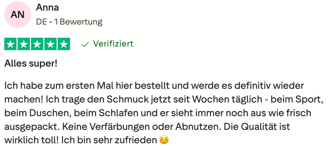 Trustpilot-Bewertung von Anna zu Mercy’s Jewelry – sehr positive Erfahrung über Qualität, Alltagstauglichkeit und keine Verfärbungen.