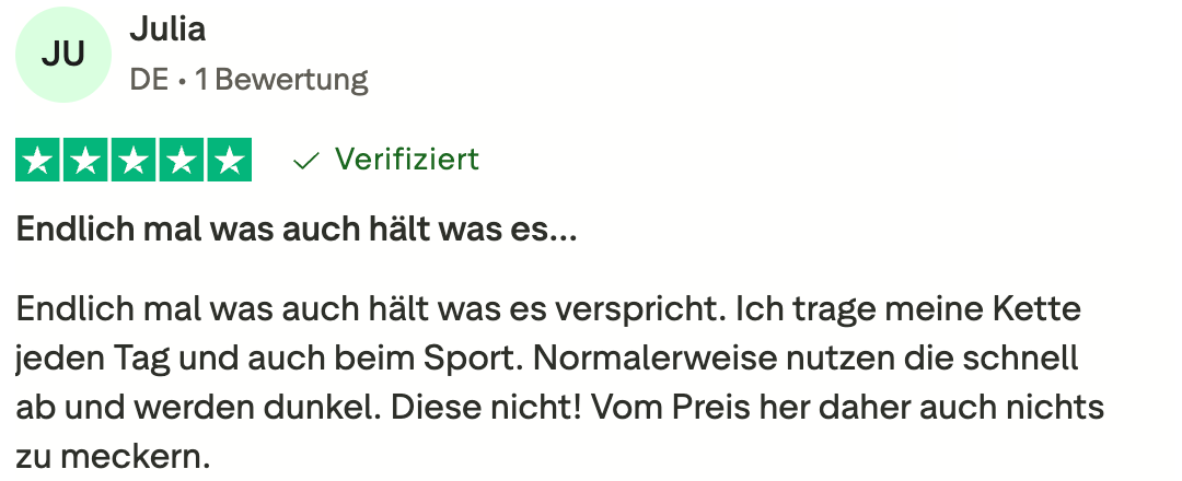 Trustpilot-Bewertung von Julia zu Mercy’s Jewelry – positive Erfahrung über Haltbarkeit, tägliches Tragen und keine Verfärbungen.