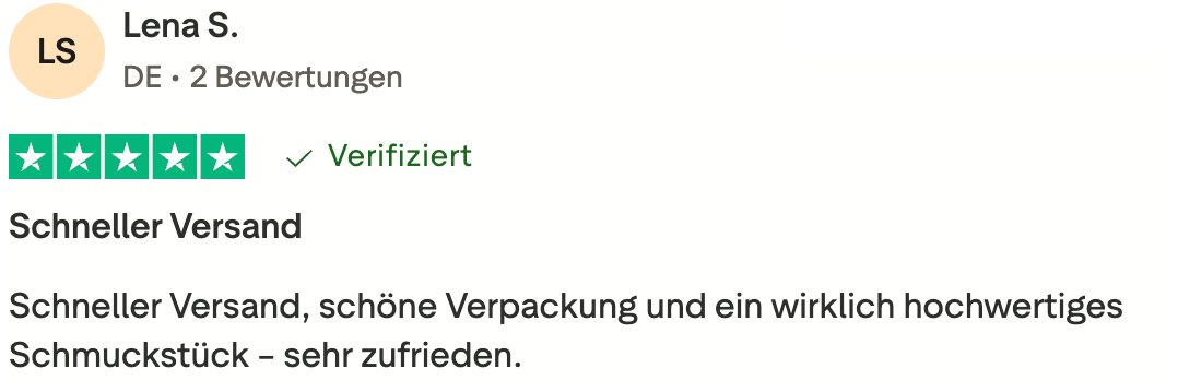 Trustpilot-Bewertung von Lena über Mercy’s Jewelry – lobt schnellen Versand, schöne Verpackung und hochwertiges Schmuckstück.